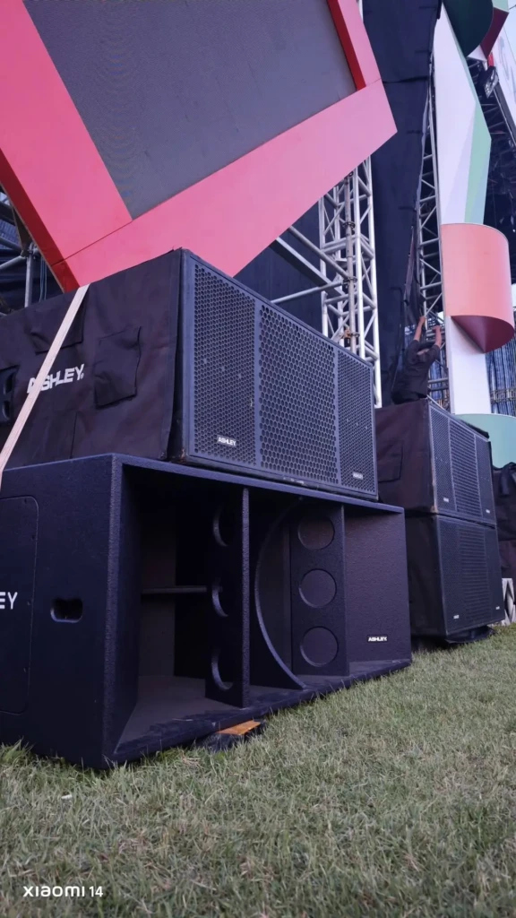 87376192-23C9-4A30-BAD1-478AEE0D8172